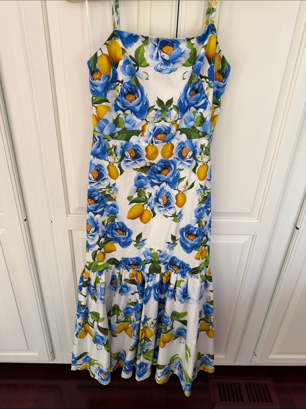 Borgo De Nor White Maxi Dress with Blue Floral & Yellow Lemon Print. NWOT